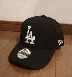 LA ニューエラ　ブラック × ホワイト