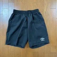 umbro ブラック ハーフパンツ
