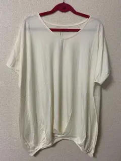 【新品】　DURER クリーム色 ドレープデザイン ドルマンTシャツのサムネイル