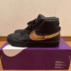 Supreme × Nike SB Blazer Mid Blackのサムネイル