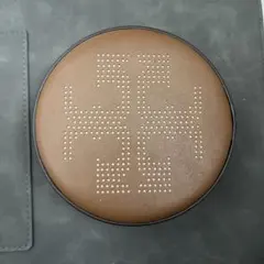 《トリーバーチ》ノベルティ　円型ポーチ　ブラウン