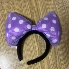 ミニーマウス 紫色の水玉カチューシャ