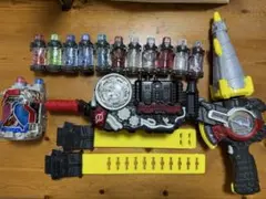 仮面ライダービルド 変身ベルト DXビルドドライバー 武器セット