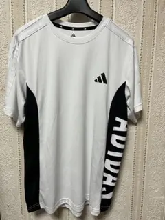 新品未使用　adidas Tシャツ アディダス　ランニング　サッカーのサムネイル