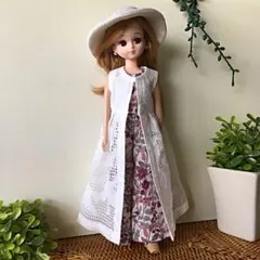 リカちゃんの服   ギャザーベスト  ハンドメイド