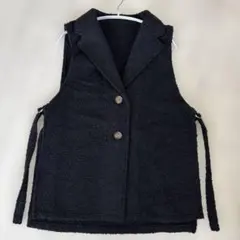 ボア素材 黒 スリーブレスベスト