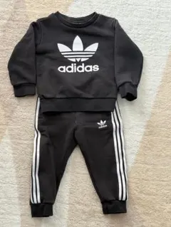 adidas 黒 トレーナー・パンツセット　90cm