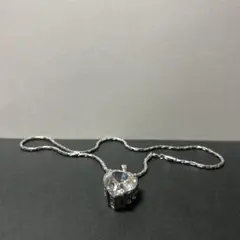 ハート型クリスタルペンダントネックレス
