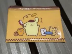 サンリオ ダイソー フラットポーチ ポムポムプリン
