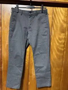 ユニクロ　メンズ　スリムフィットノータックチノ　Lサイズ