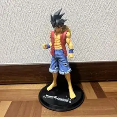 ドラゴンボール×ワンピース DX組立式フィギュア　孫悟空　ルフィ