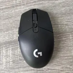 Logicool G304のマウスと Logicoolのマウスパッド