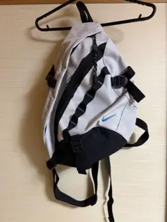 NIKE ワンショルダーバッグ　テック系　y2k ブラック　グレー　ナイキ