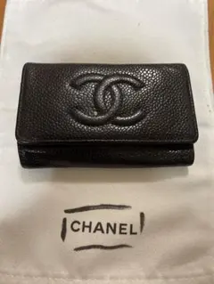 CHANEL 黒レザーキーケース 5704319