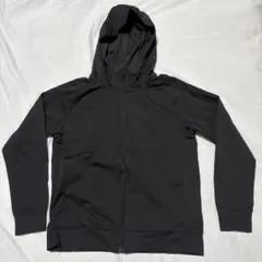 キッズ　150センチ　黒 フード付きジップアップパーカー　防寒着