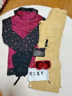 【お正月価格】ROXY ロキシー　スノボーウェア　スキーウェアセット　M S