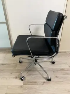 イームズ アルミナム　マネジメントチェア【リプロダクト品】のサムネイル