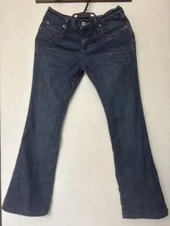 ユニクロ　ブーツカットデニム