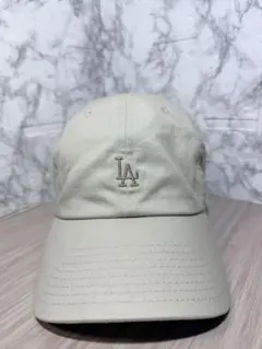 NEW ERA LA ドジャース ミニロゴ キャップ アイボリー ベージュのサムネイル
