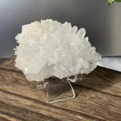 光雲の菊花水晶｜貴州省産 水晶クラスター（175g／台座つき） - メルカリ