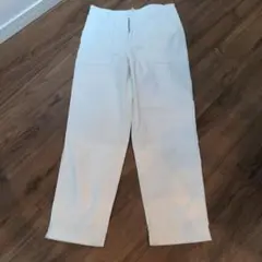 ホワイト チノパン ポケット付き　ユニクロ　64 cm カーゴパンツ