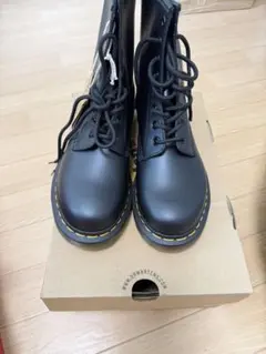 極美品✨Dr.Martens 8ホールブーツ 11822 黒 UK5 24cm - メルカリ