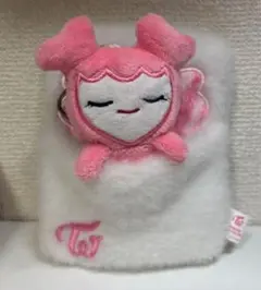 TWICE おふとんリールパスケース モモ MOVELY