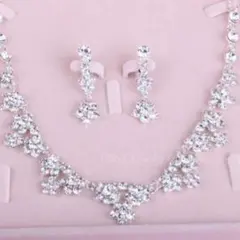 お花フラワーネックレスイヤリング/ピアスウェディングブライダル結婚式前撮りm