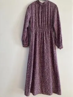 花柄長袖マキシワンピース