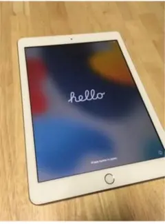 Apple iPad 【第6世代】128G Wi-Fiモデル　シルバー