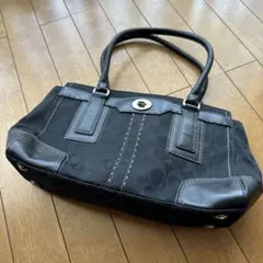 Coach黒のキャンバスとレザーのトートバッグ