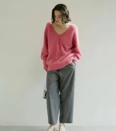 美品！ GALLARDA GALANTE ウールカシミアVネックニット