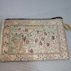 モロッコ　刺繍ポーチ