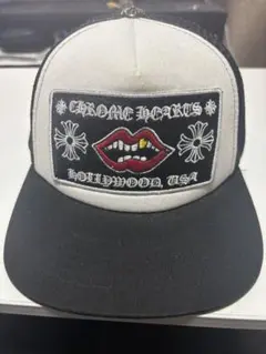 CHROME HEARTS トラッカーキャップ