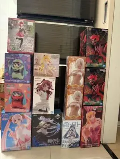 【新品・未開封】ドラゴンクエスト＆Fate＆東方Projectまとめ売り。 新品・未開封】ドラゴンクエスト＆Fate＆東方Projectまとめ売り