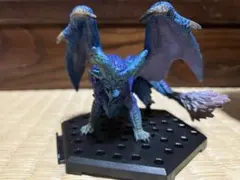【美品】ナナテスカトリ　モンスターハンター　フィギュア