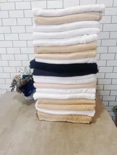 ⚫バスタオルウエス 白100枚 ○薄め○B級品○ ○圧縮梱包○ - メルカリ