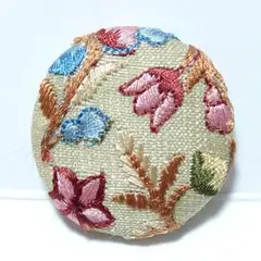 インド刺繍　№2528　黄緑花　㊳ミリ　ヘアゴム・ブローチ　くるみボタン