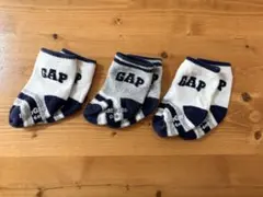 babyGAP ベビー靴下 3足セット 0-6m