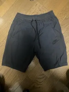 Nike 黒 ショートパンツ Mサイズ