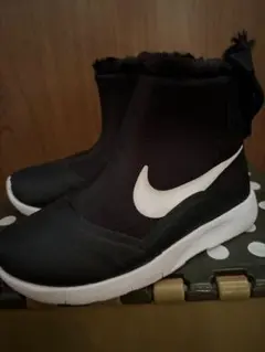NIKE タンジュン HIGH 18cmのサムネイル