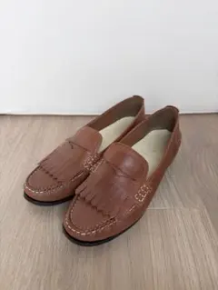 COLE HAAN レザー フリンジ ローファー 22.5cmのサムネイル