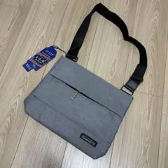 メンズ　バッグ　ショルダーバッグ　グレー　軽量