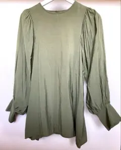 ナノユニバース　デザインブラウス　カーキ