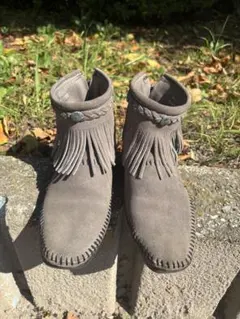MINNETONKA ミネトンカ フリンジ スエード ショートブーツ