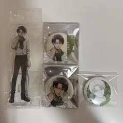 進撃の巨人　リヴァイ　アクスタ　缶バッジ