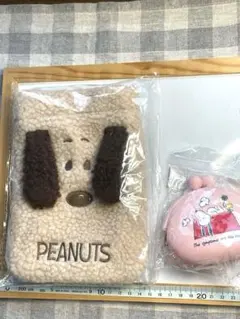 PEANUTS スヌーピー ポーチ　シリコン小銭入れ　財布　２個セット