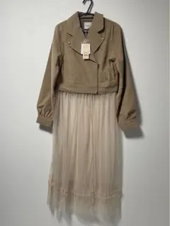 titty&Co. ベージュジャケット・ドレスコンビネーション