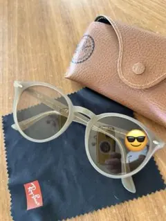 レイバン ベージュ ラウンド型 サングラス RB2180F イタリア製