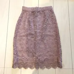 【UNIQLO】レースタイト膝丈スカート